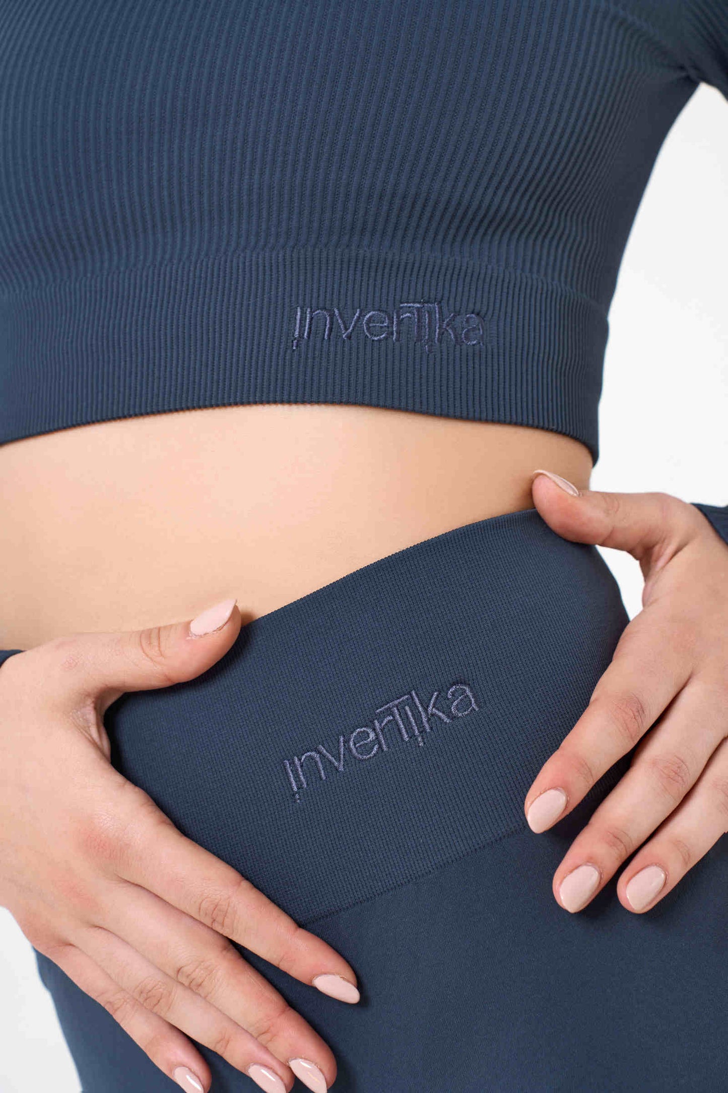 Set Tonika Blue Crop Top e Shorts