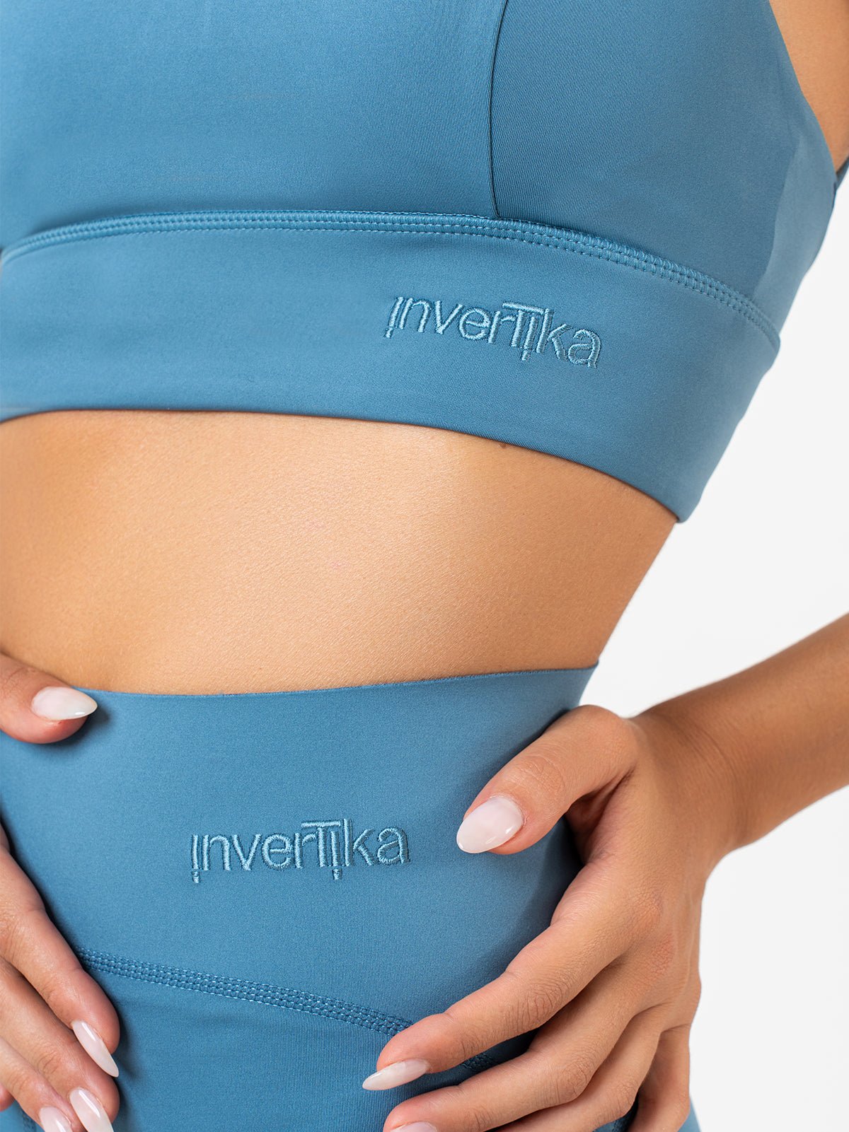 Set Etika Azzurro Top e Leggings