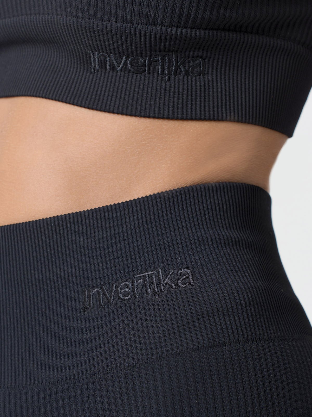 Set Armonika Black Top e Leggings