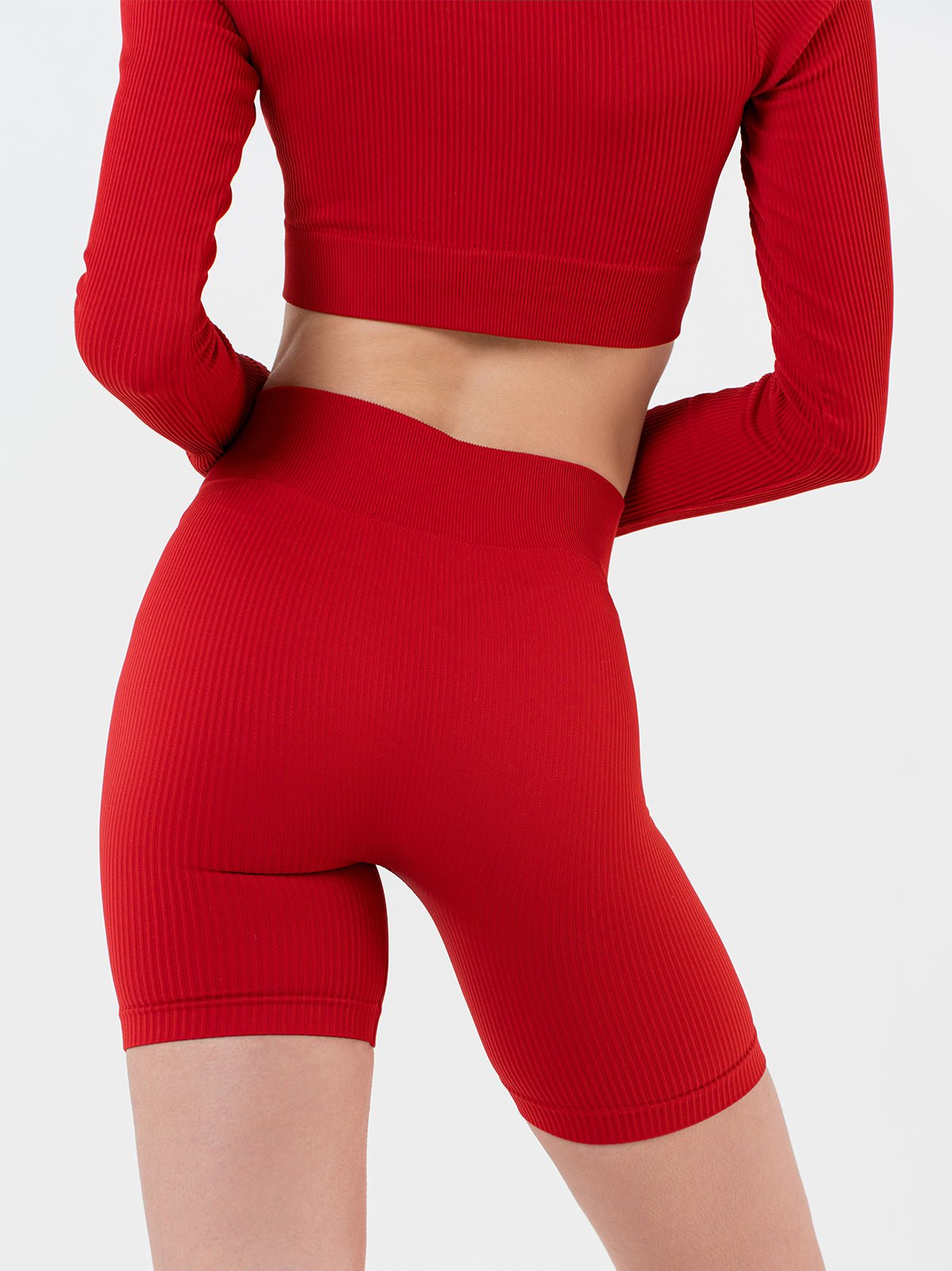 Set Armonika Cherry Crop Top e Bikers