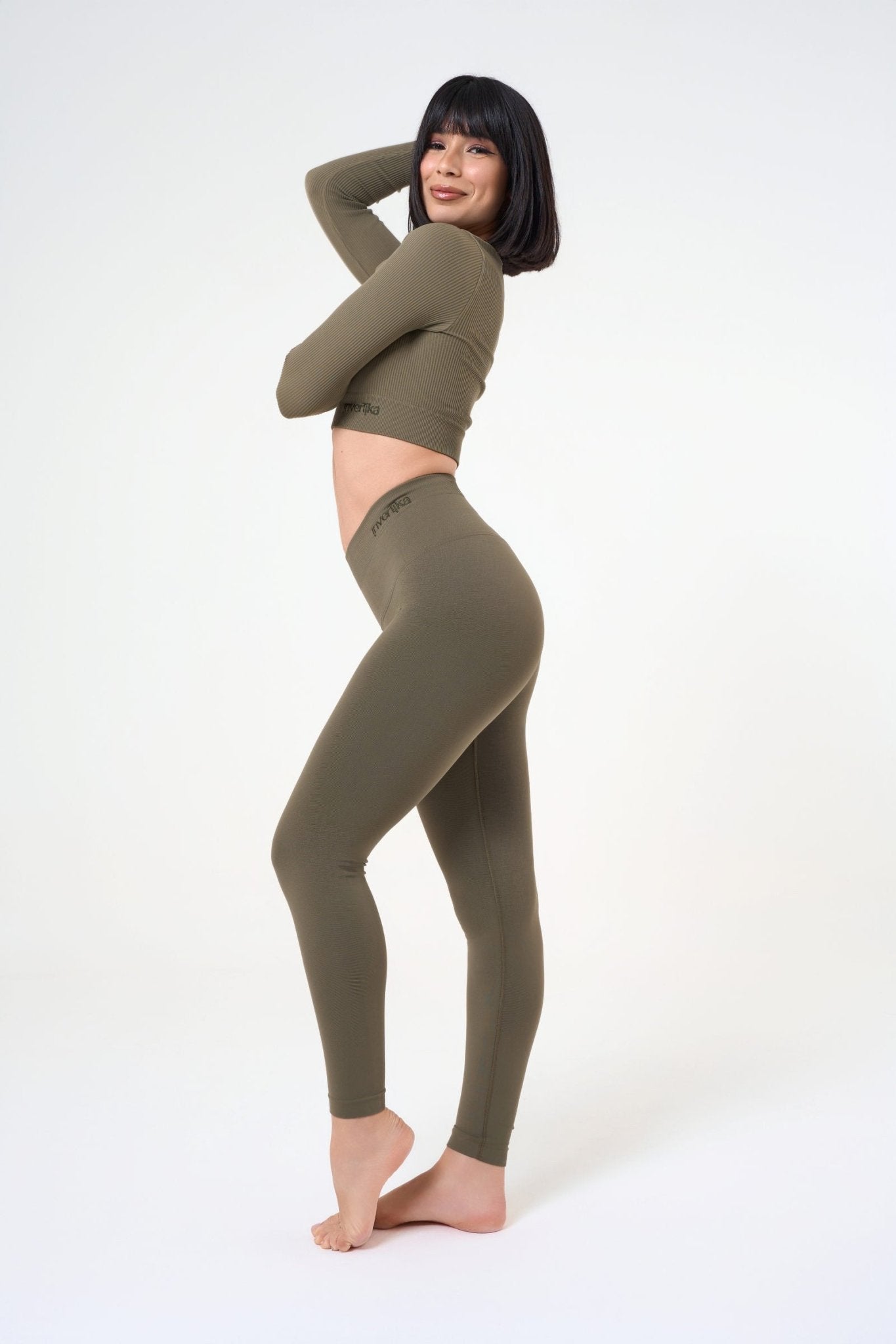 Set Tonika Salvia Crop Top e Leggings