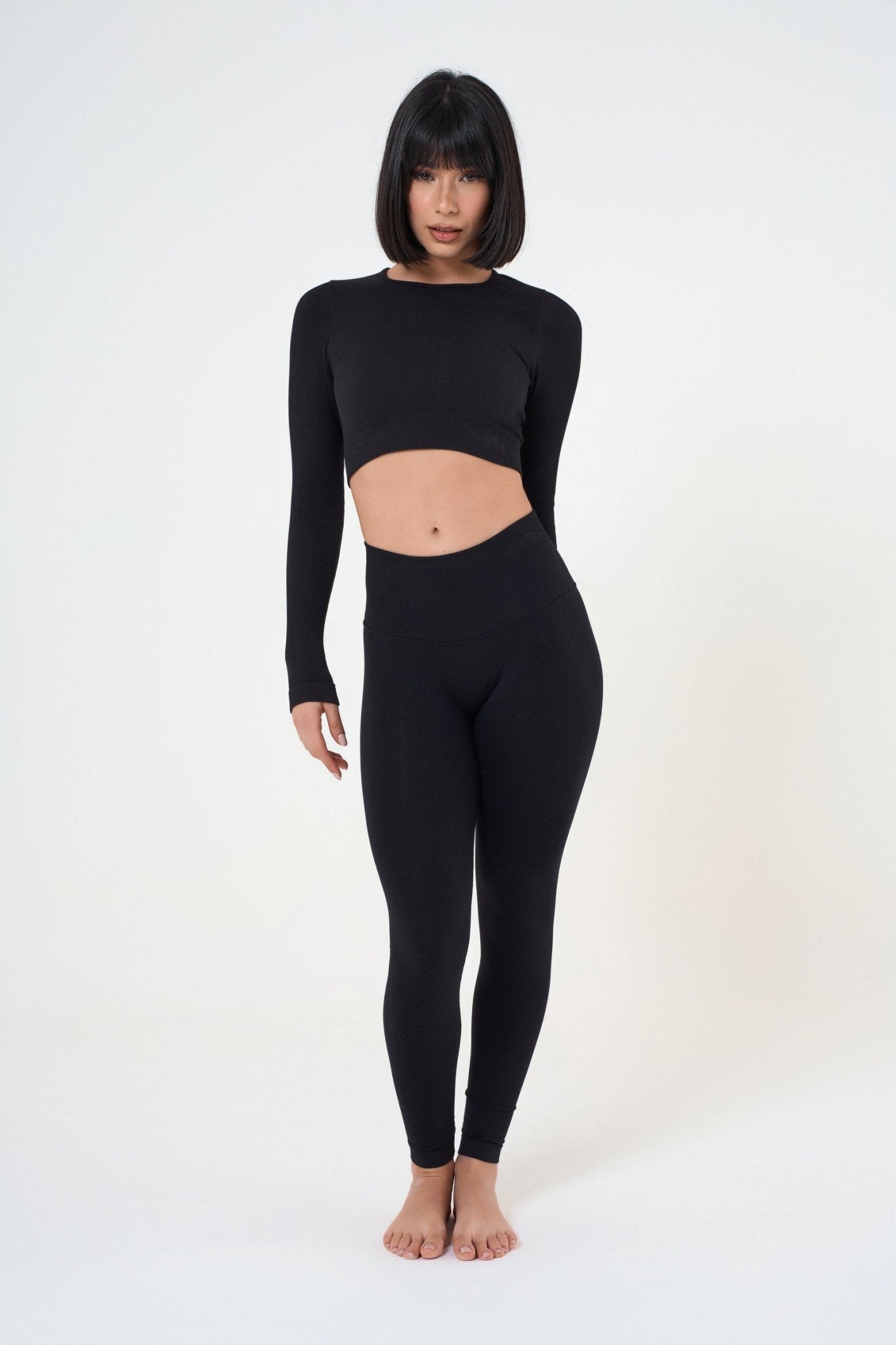 Set Tonika Black Crop Top e Leggings