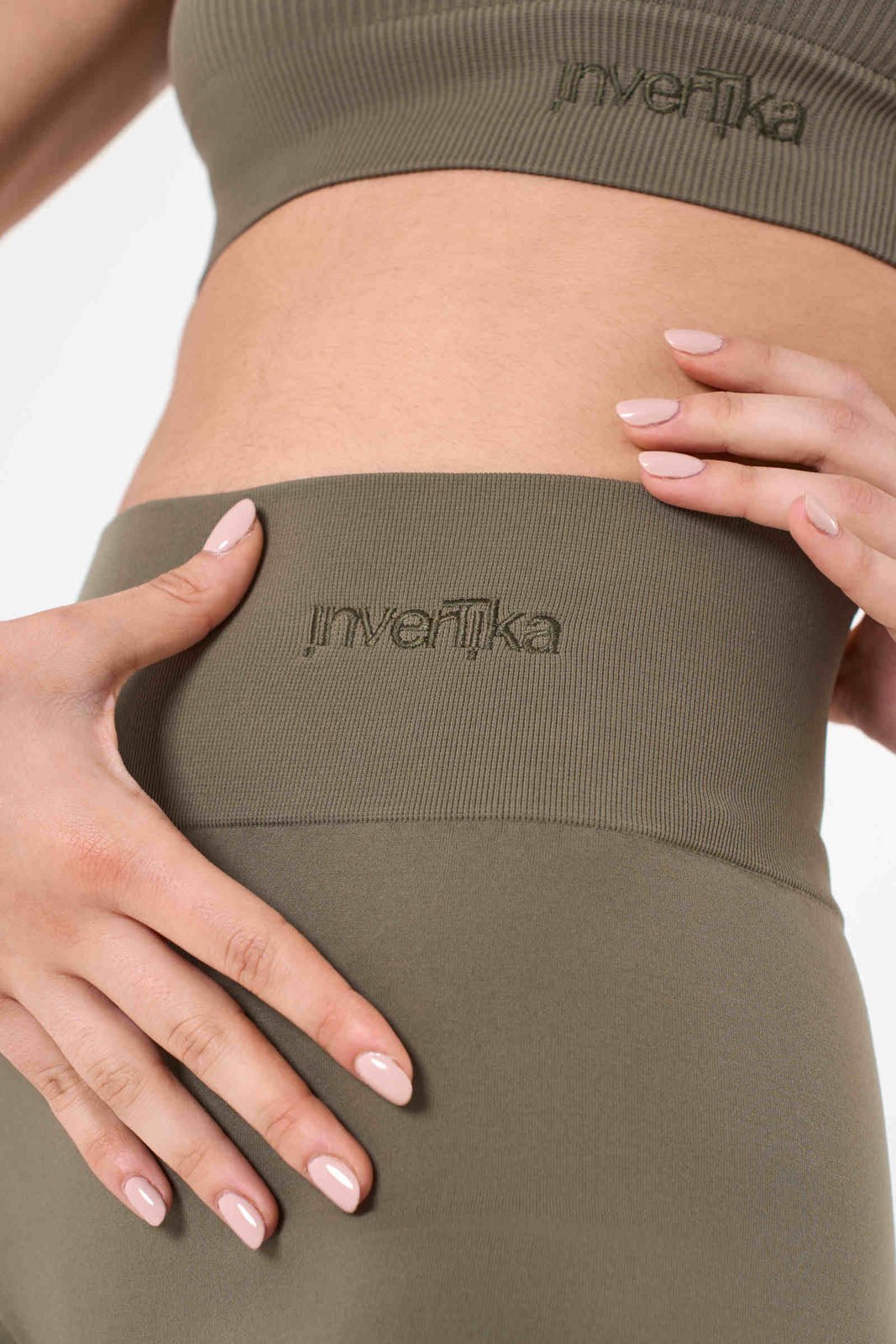 Set Tonika Salvia Top e Shorts