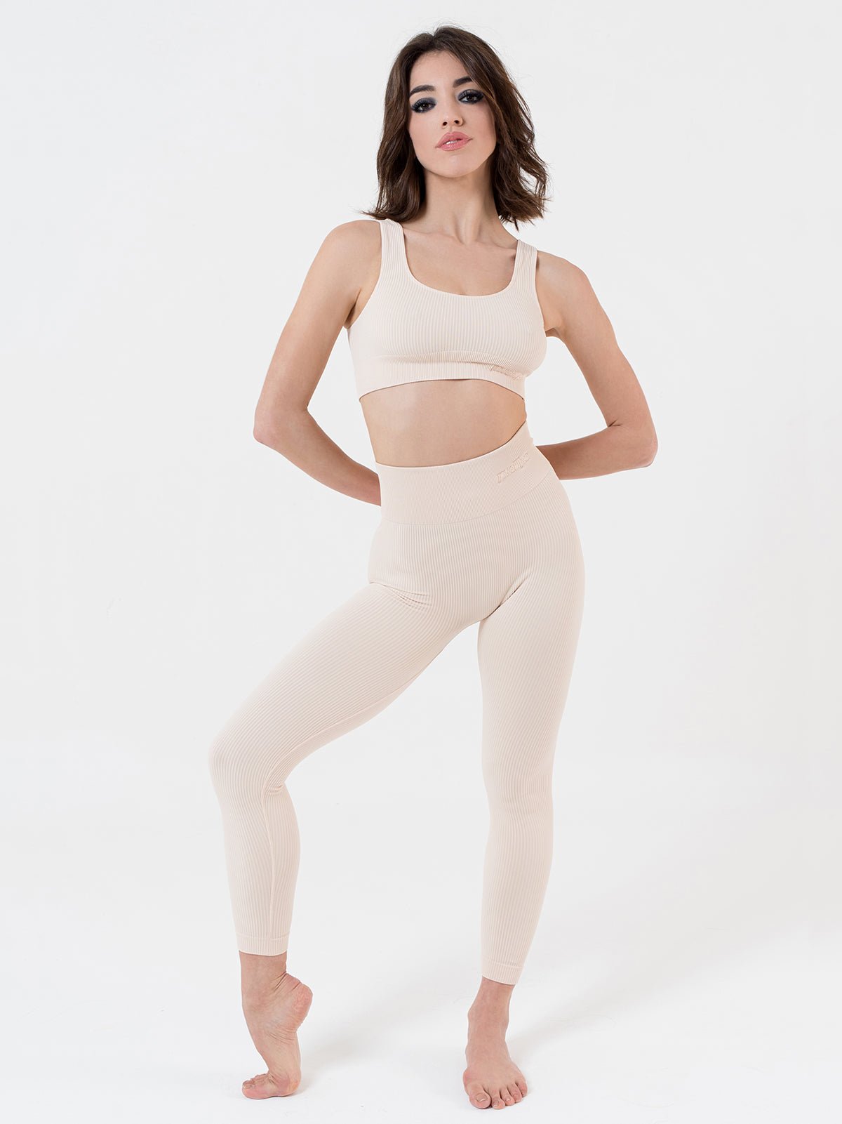 Set Armonika Cream Top e Leggings