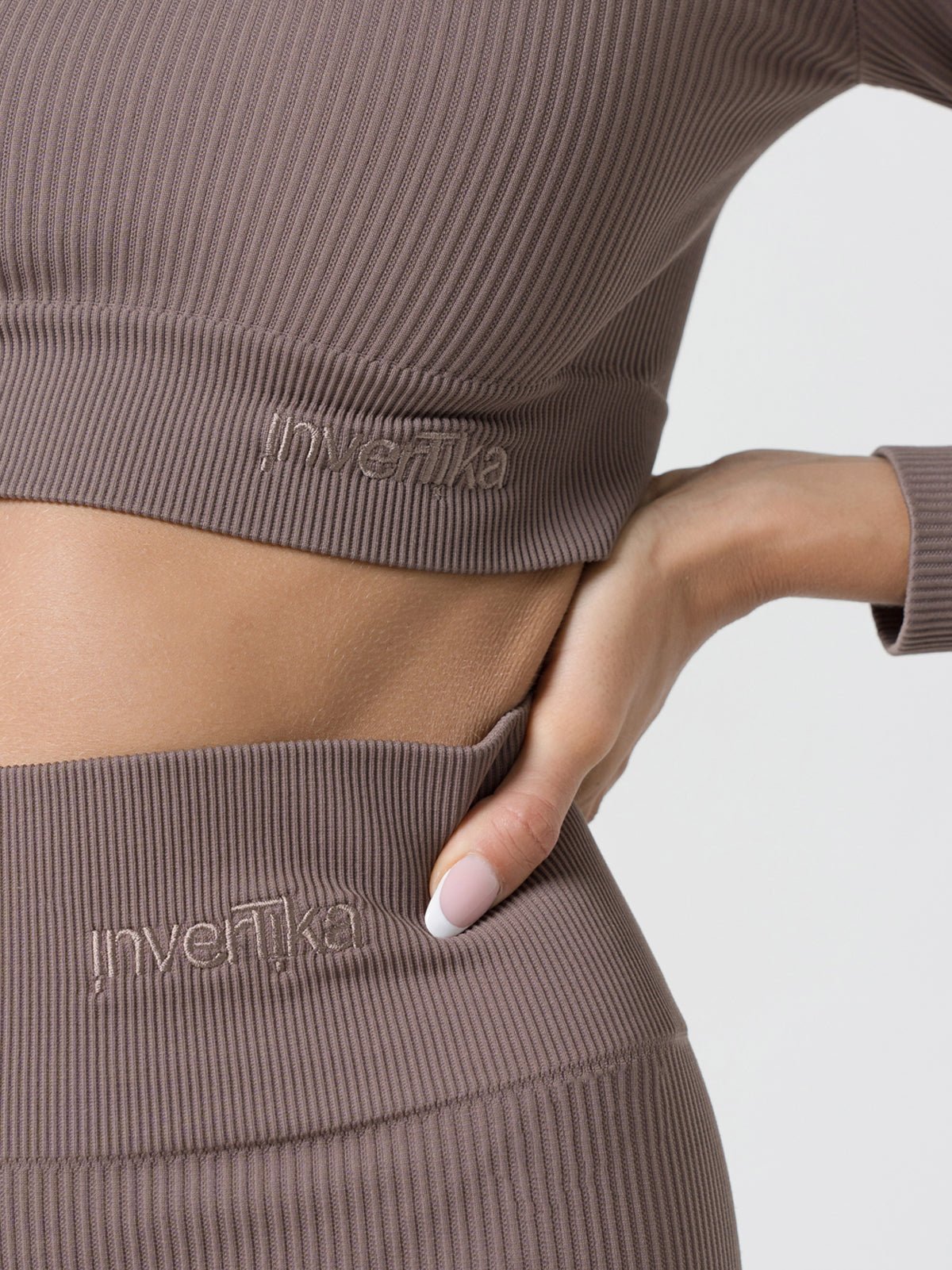 Set Armonika Choco Crop Top Leggings