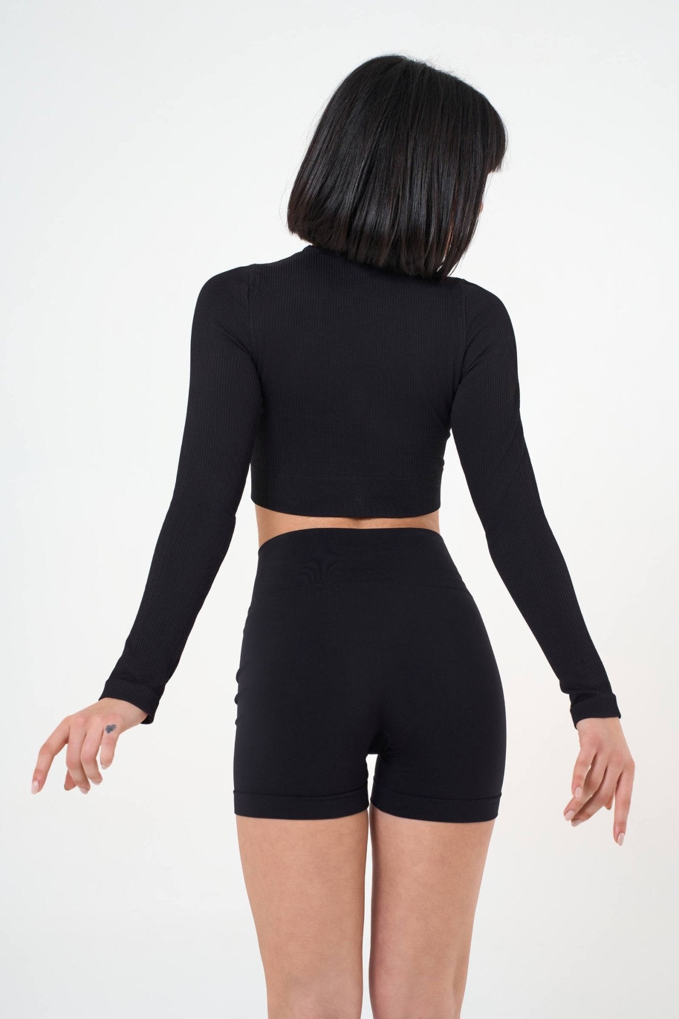 Set Tonika Black Crop Top e Shorts