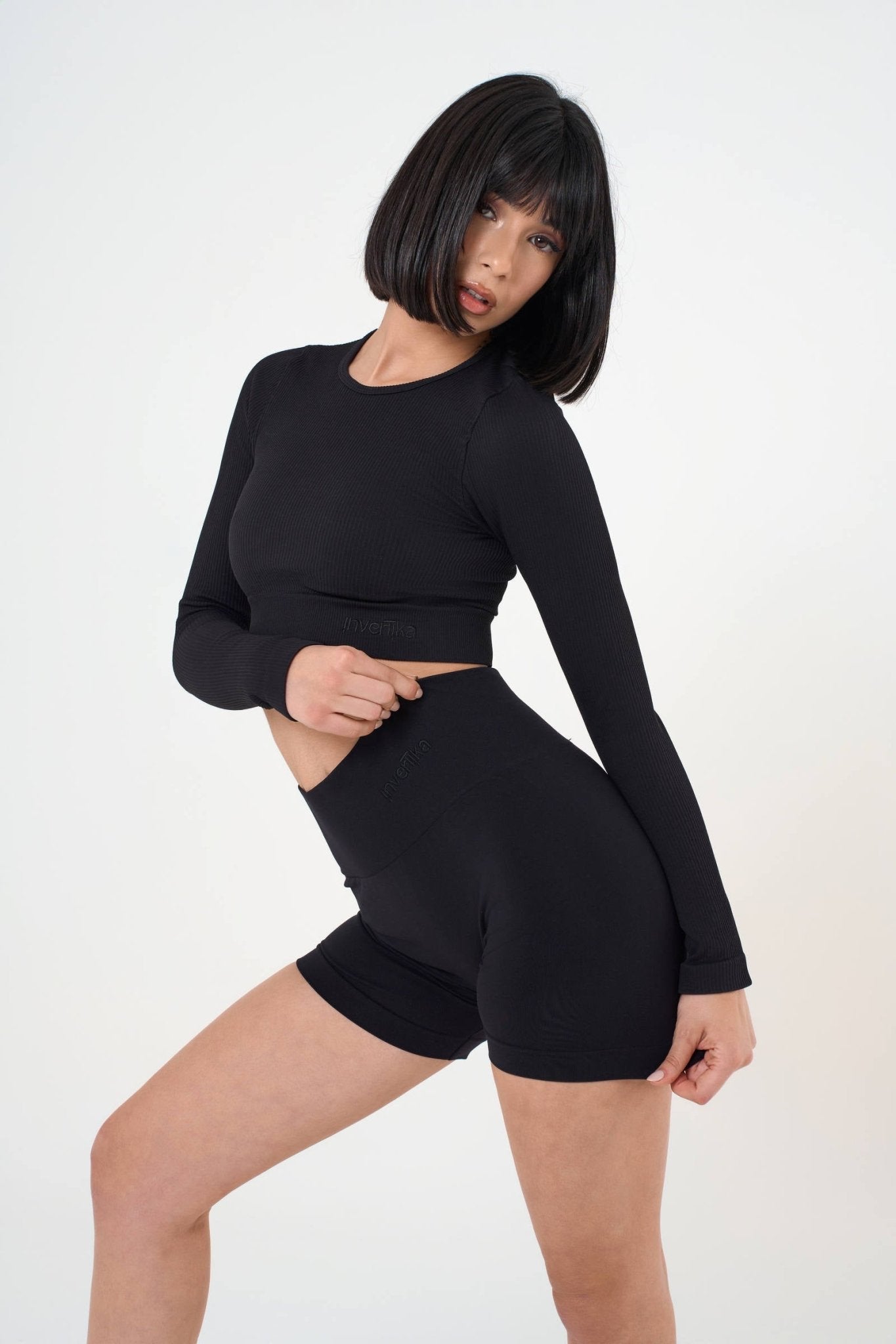 Set Tonika Black Crop Top e Shorts