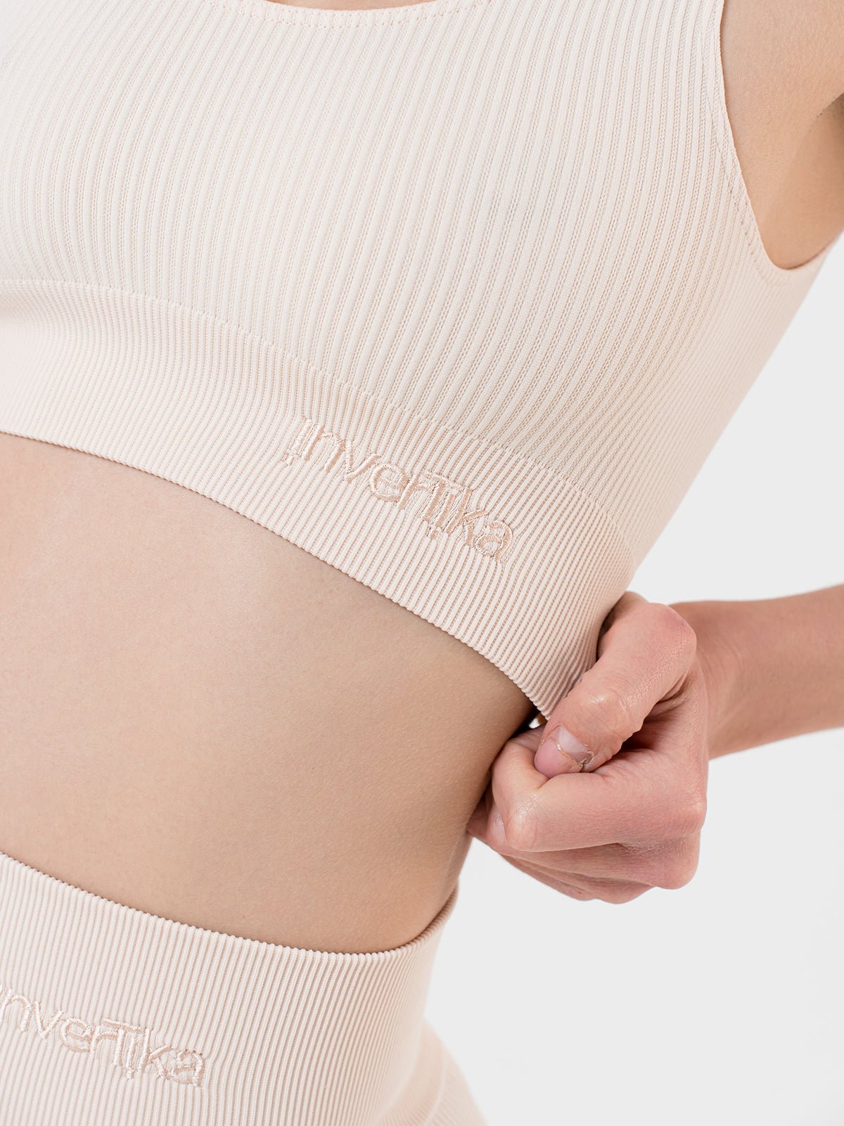 Set Armonika Cream Top e Leggings