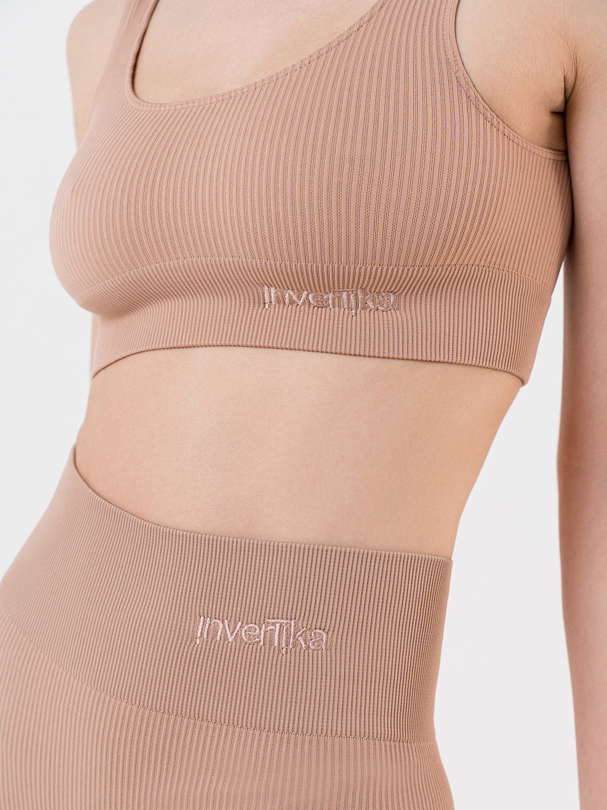 Set Armonika Nude Top e Leggings