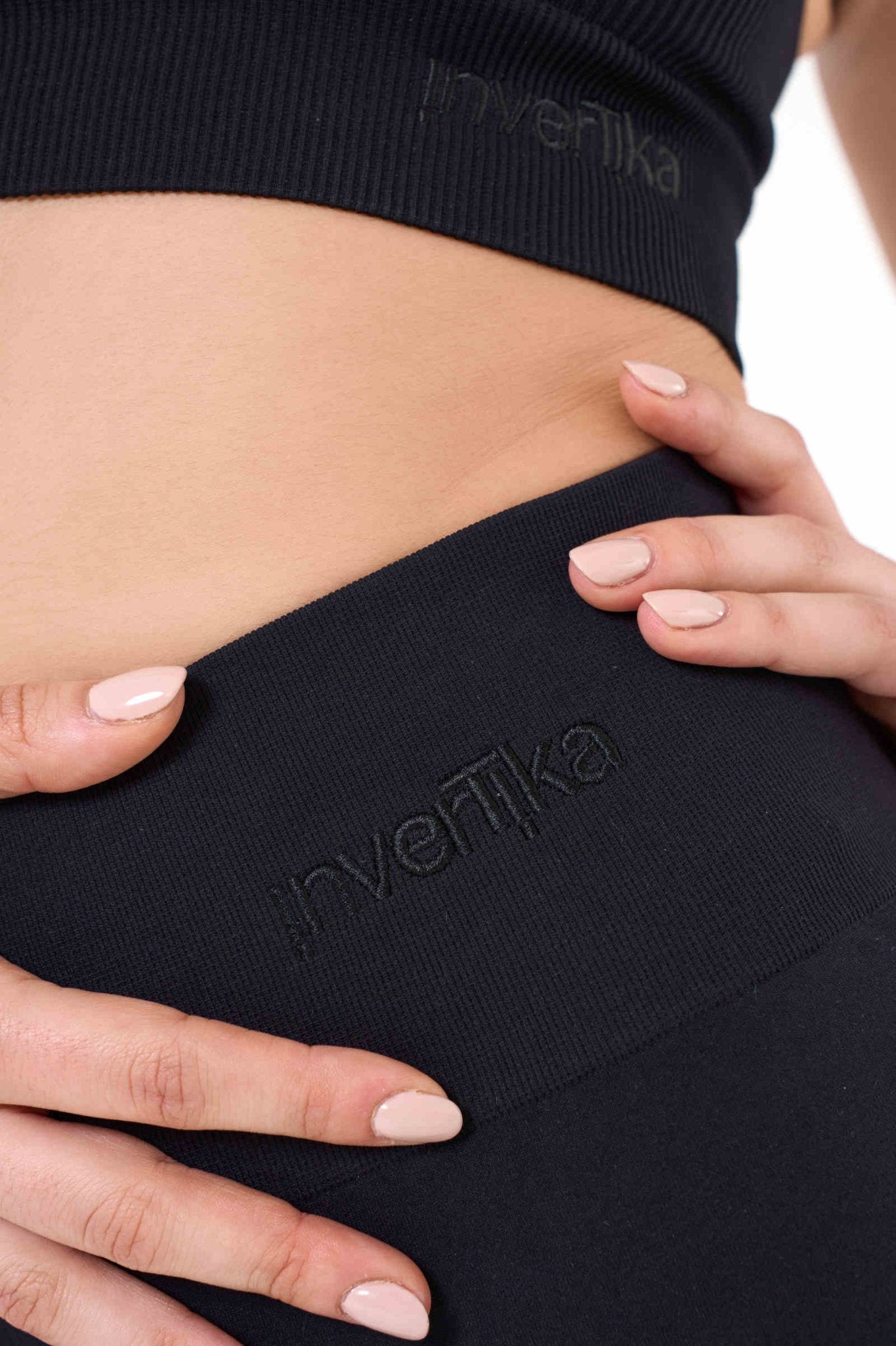 Set Tonika Black Top e Shorts