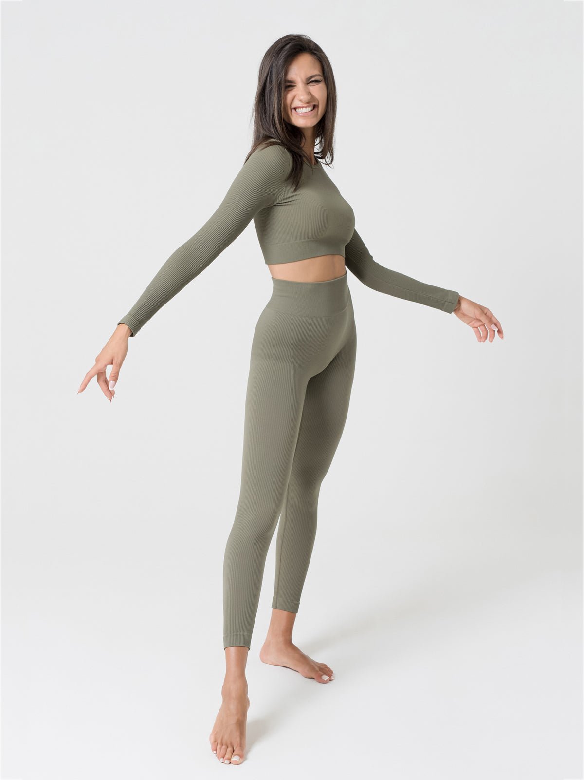 Set Armonika Salvia Crop Top e Leggings