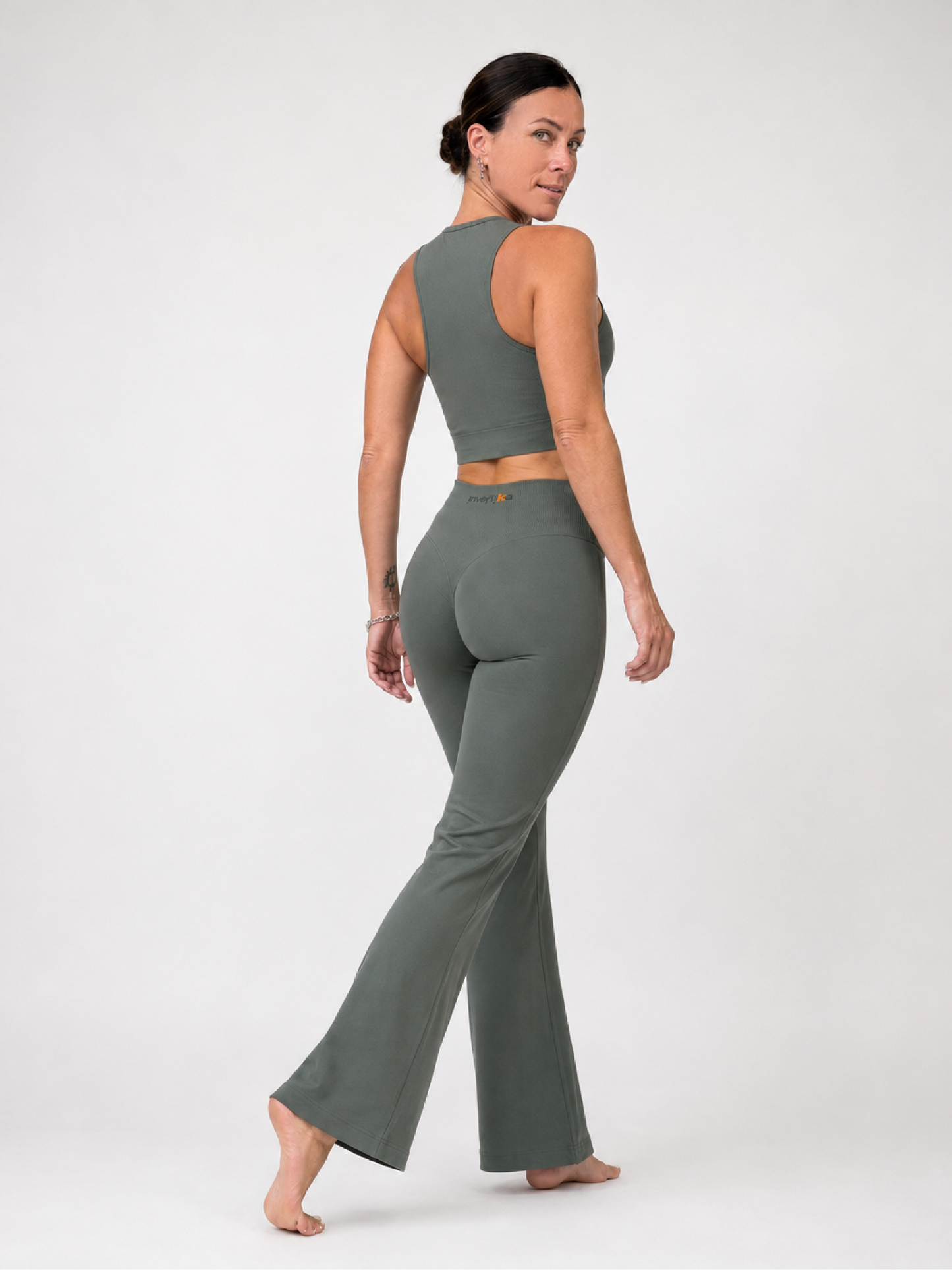 Set Top e Leggings Kalemanika Salvia