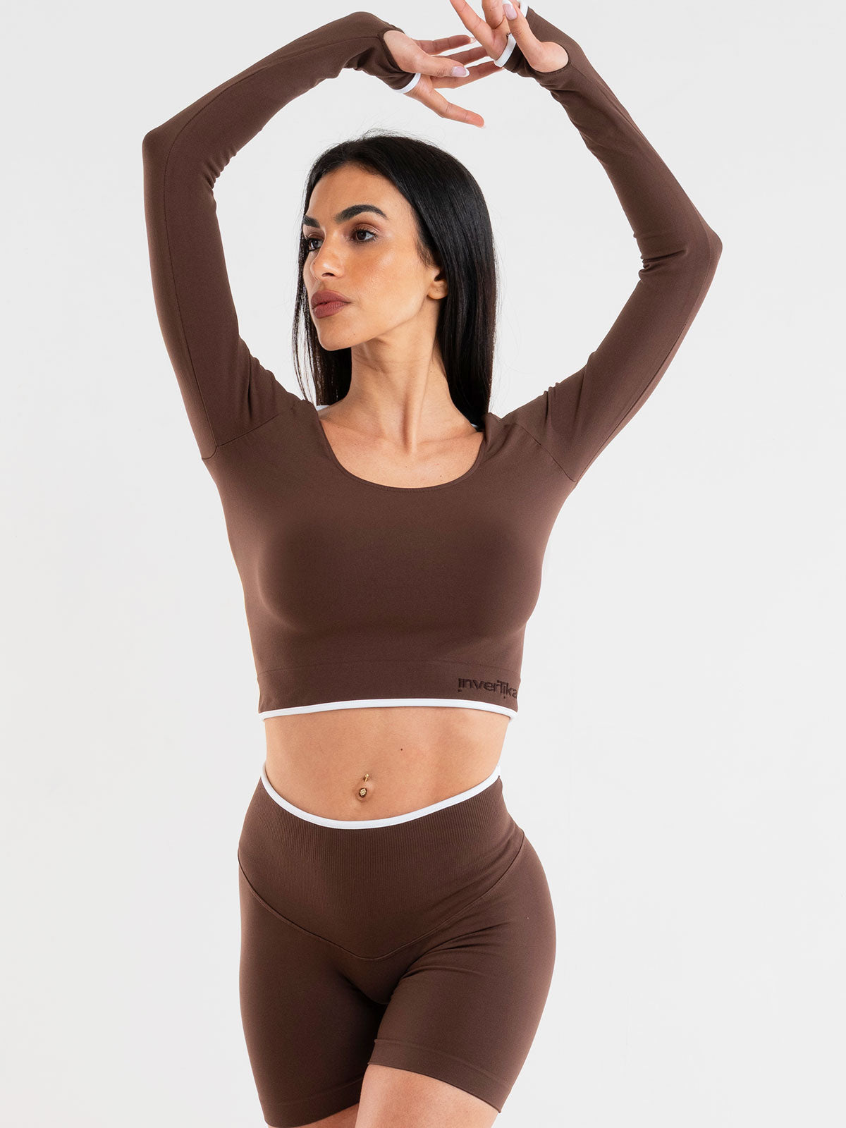 Set Eclettika Choco Crop Top e Shorts