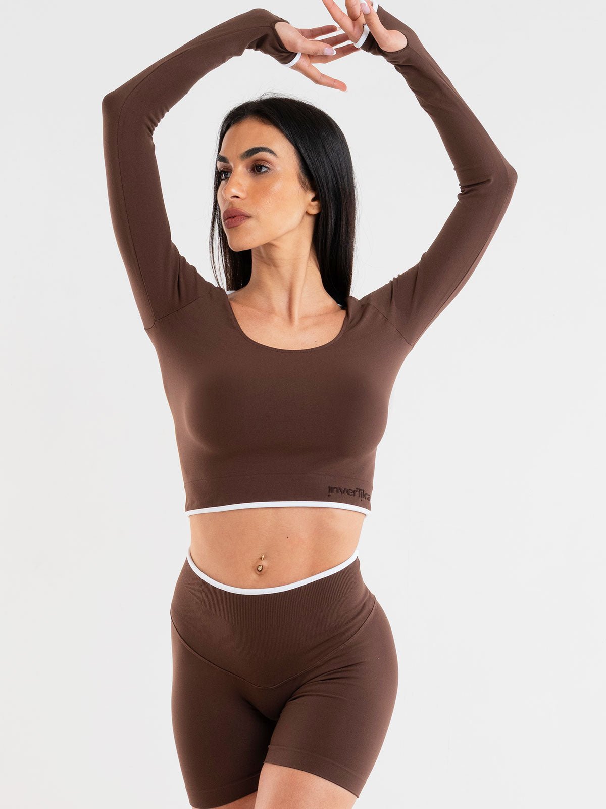 Set Eclettika Choco Crop Top e Shorts