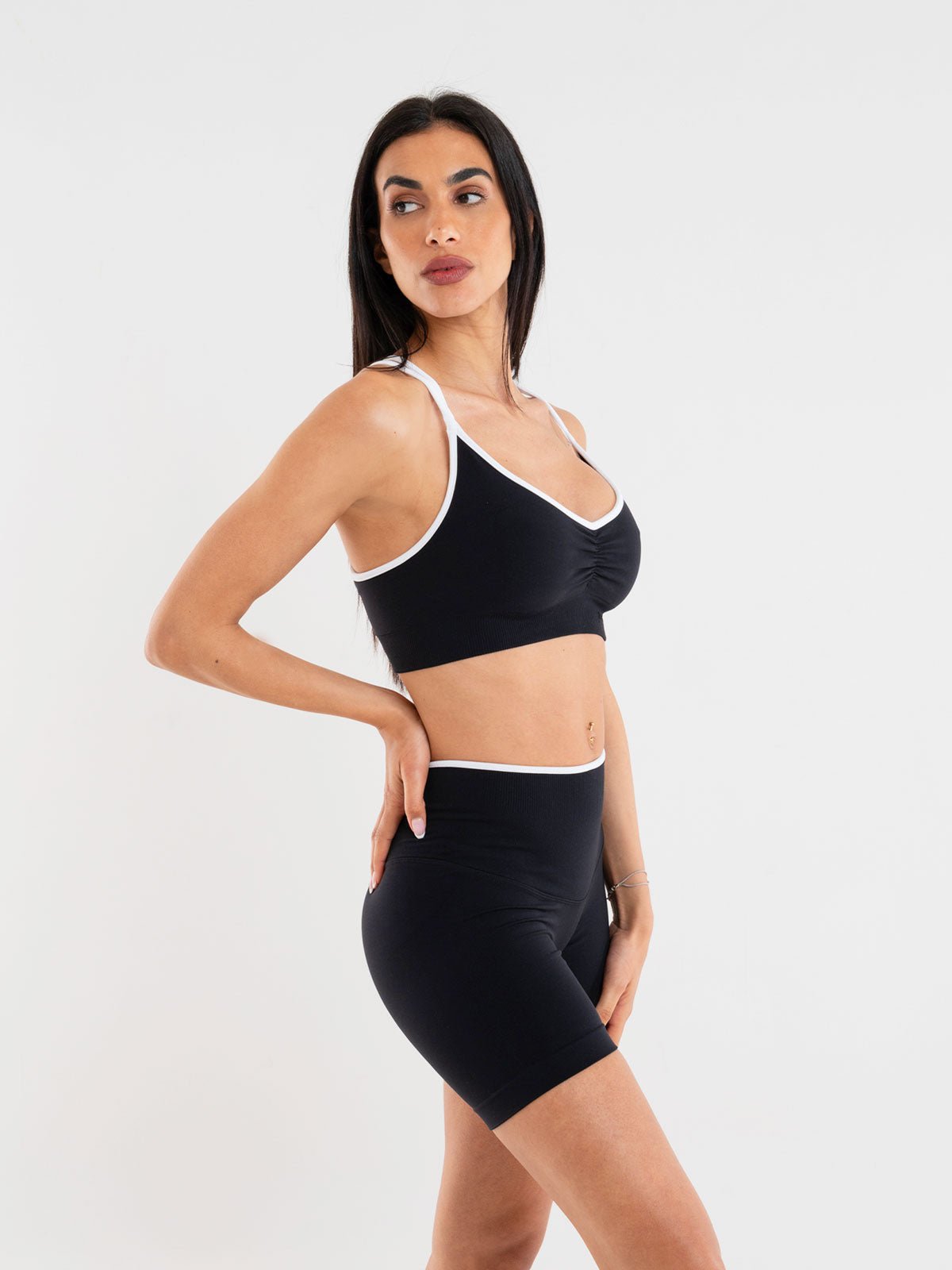 Set Eclettika Black Top e Shorts