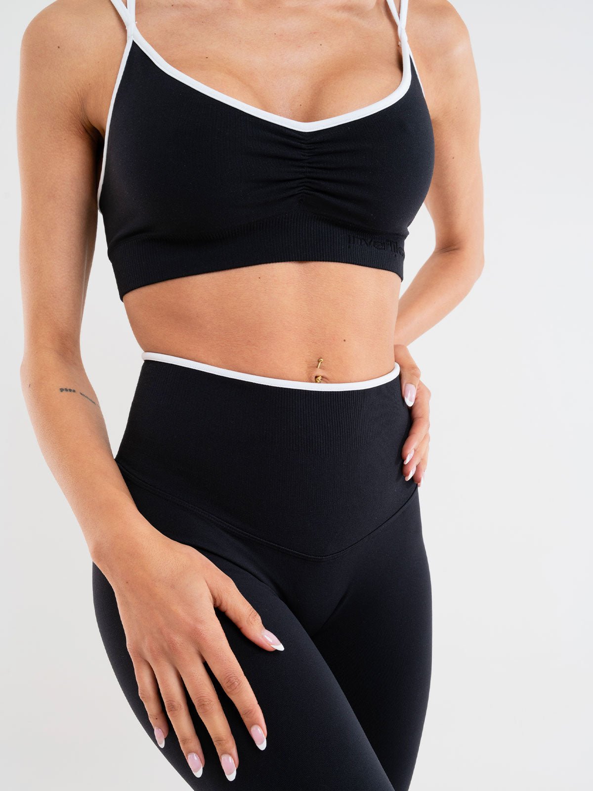 Set Eclettika Nero Top e Leggings