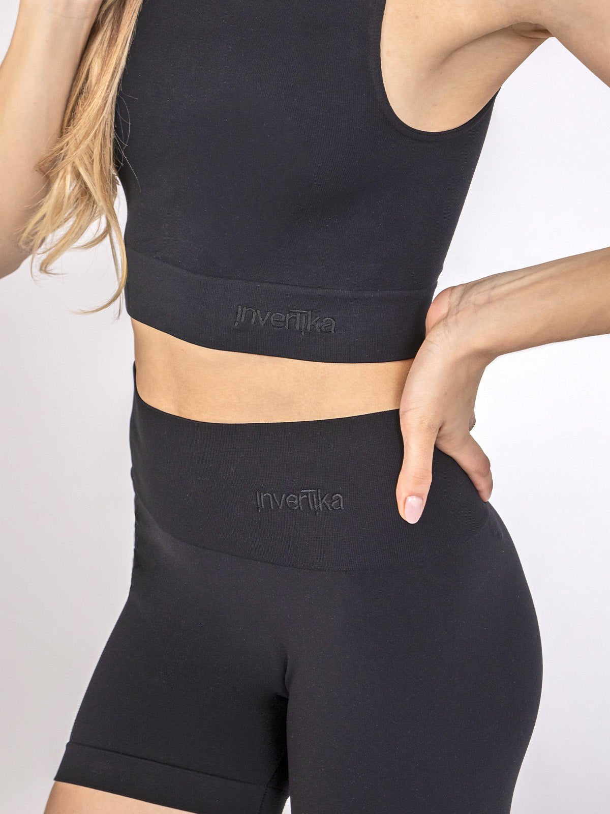 Set Tonika Black Top e Shorts