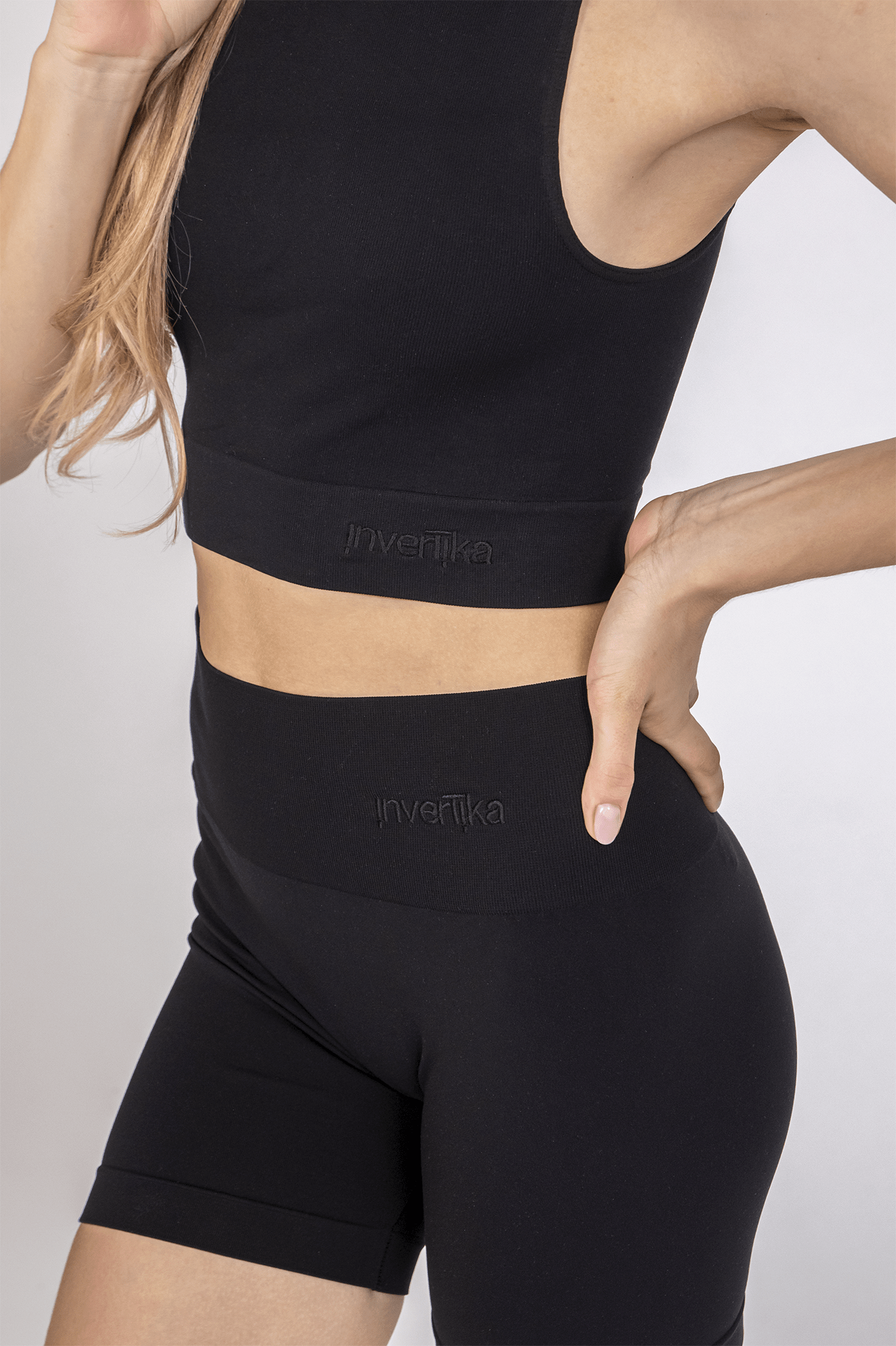 Set Tonika Black Top e Shorts