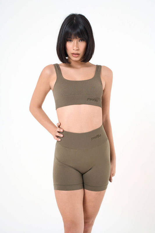 Set Tonika Salvia Top e Shorts