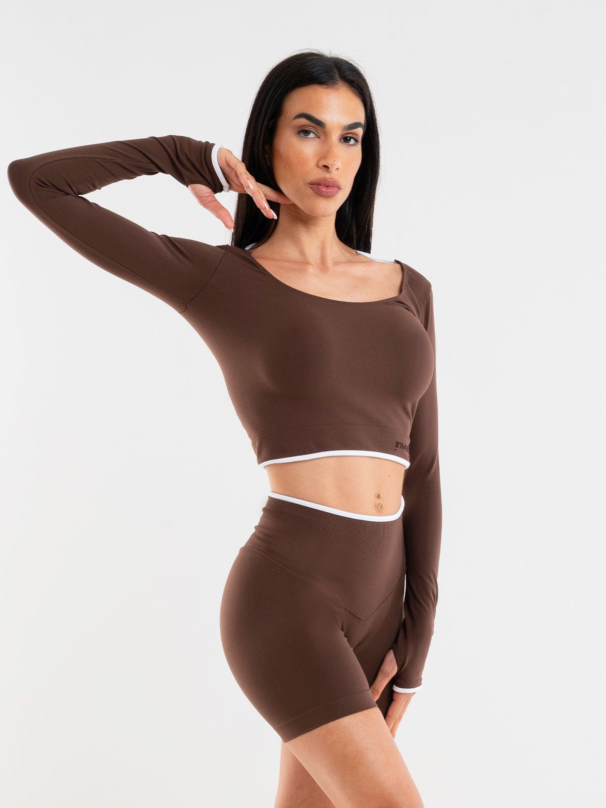 Set Eclettika Choco Crop Top e Shorts
