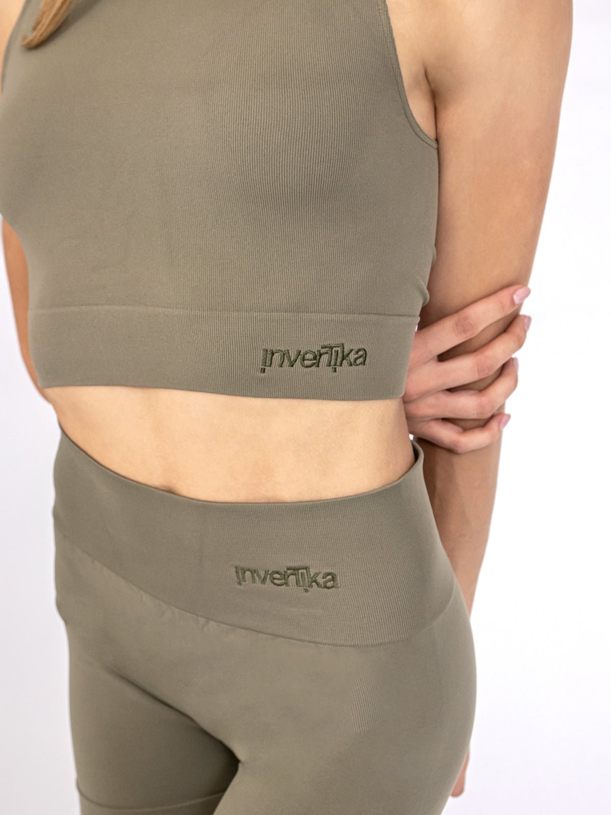 Set Tonika Salvia Top e Shorts