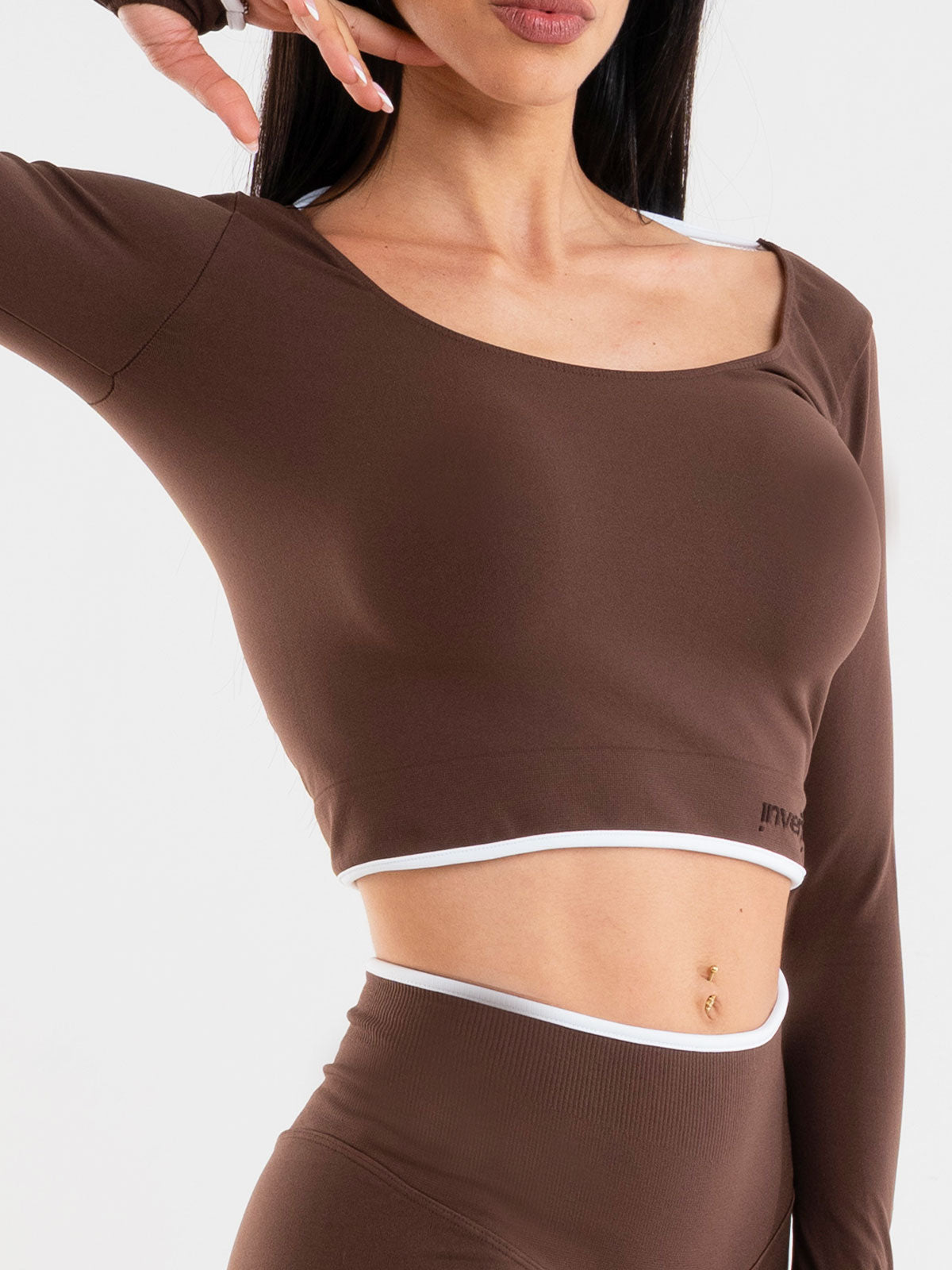 Set Eclettika Choco Crop Top e Shorts
